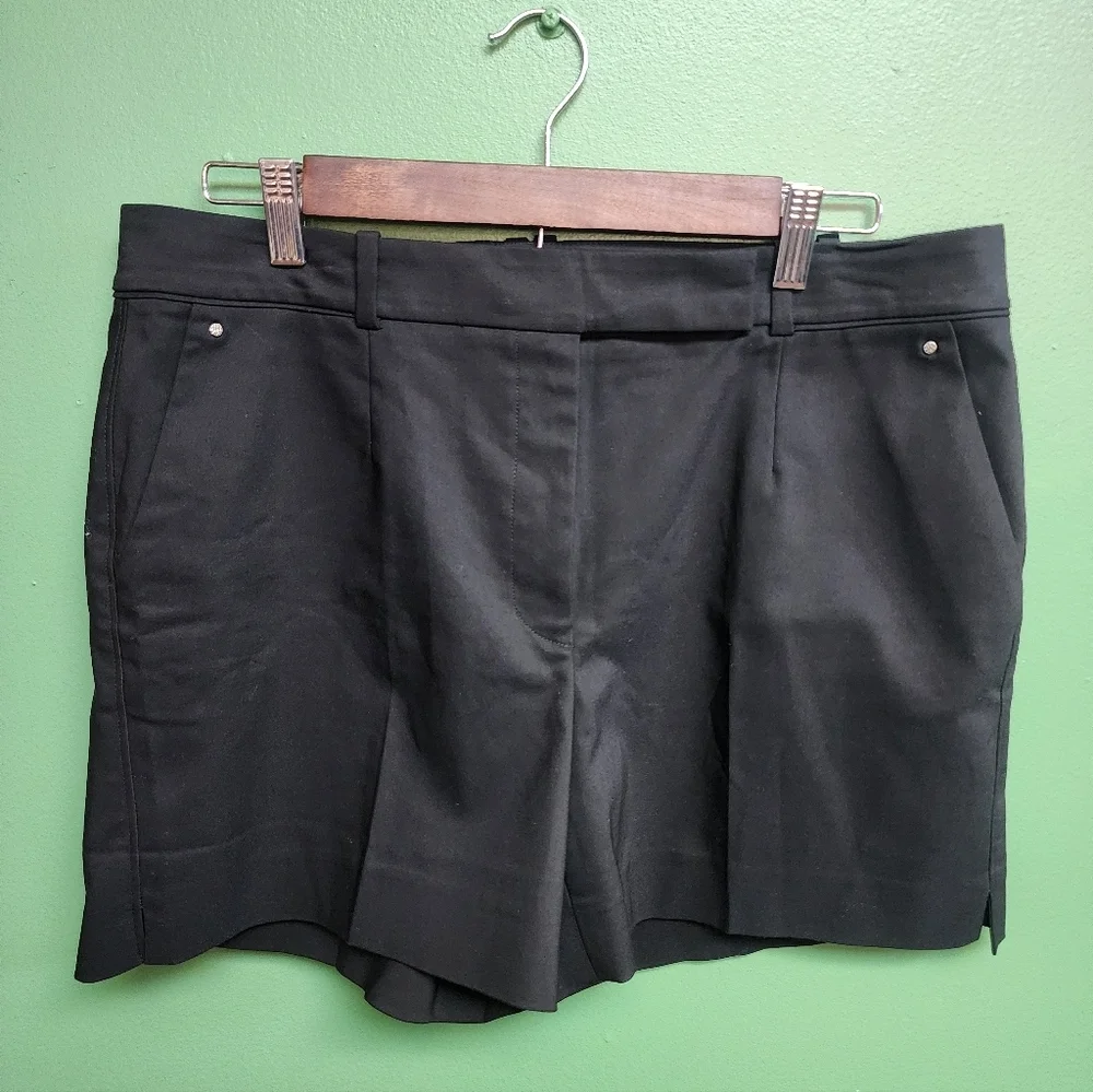 White House Black Market Black Tailored Shorts | Size 12 | 5” Inseam